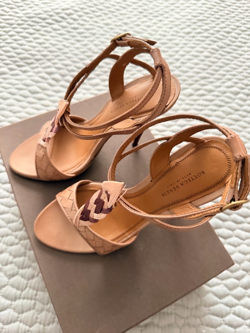 Bottega Veneta Tan and Burgundy Braided T-Strap Heels - Picture 2 of 7